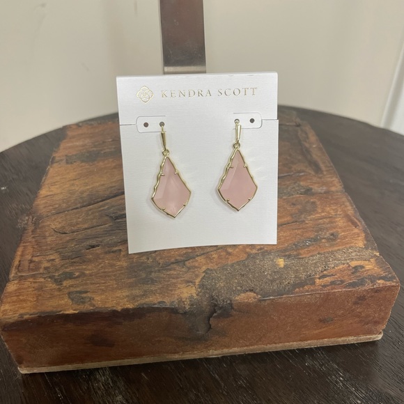 NWT Kendra Scott Small Faceted Alex Gold Drop Earrings in Rose Quartz! - Picture 3 of 4